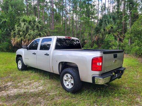Used 2009 Chevrolet Silverado 1500 LT RWD image 6