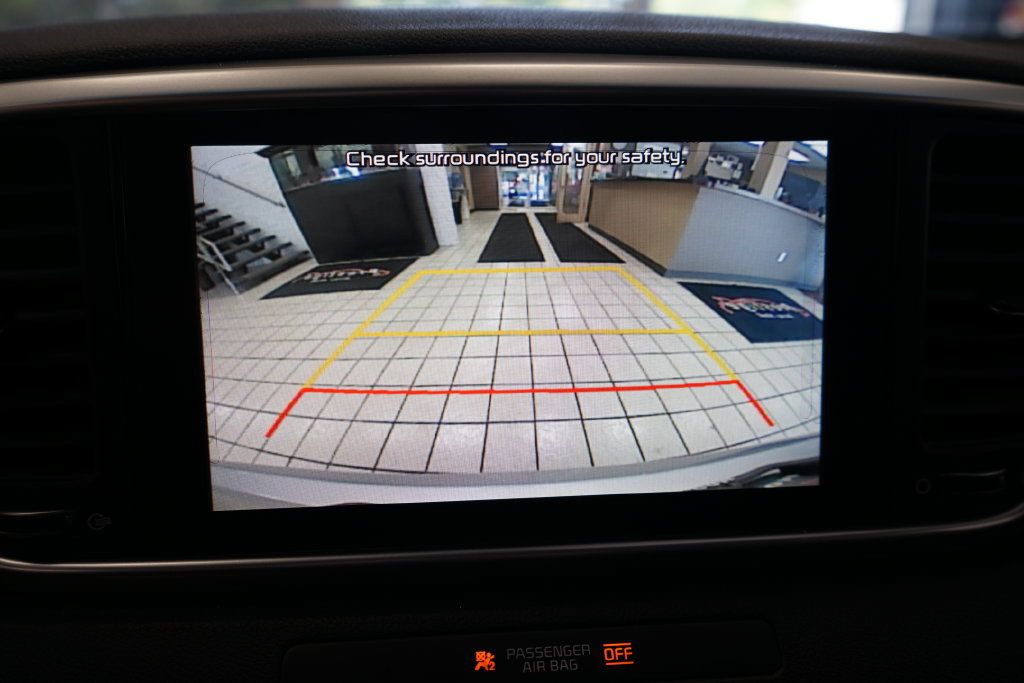 Used 2020 Kia Sportage LX FWD image 8