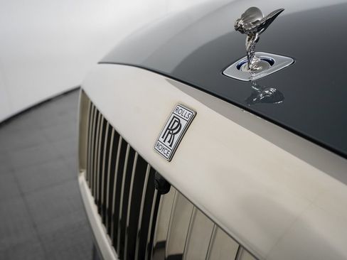 Used 2024 Rolls-Royce Spectre w/ Leather Finishing Pack AWD/4WD image 10