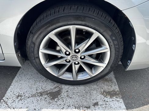 Used 2015 Toyota Prius V Five w/ Advanced Technology Package FWD image 12