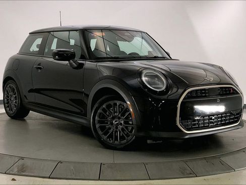 Certified 2025 MINI Cooper S image 33