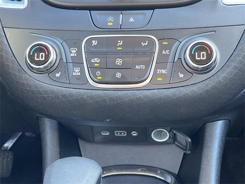 Used 2024 Chevrolet Malibu LT image 15