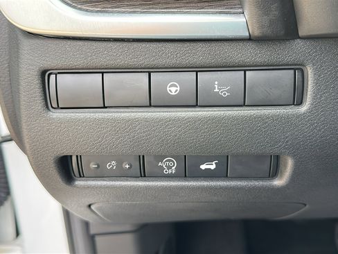 Certified 2024 Nissan Rogue Platinum w/ Platinum Premium Package image 14