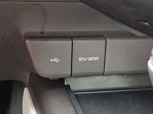 Used 2022 Toyota Camry SE FWD image 22