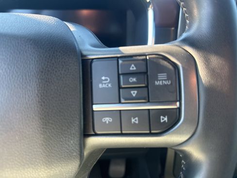 Used 2022 Ford F150 Lariat w/ Equipment Group 502A High image 11