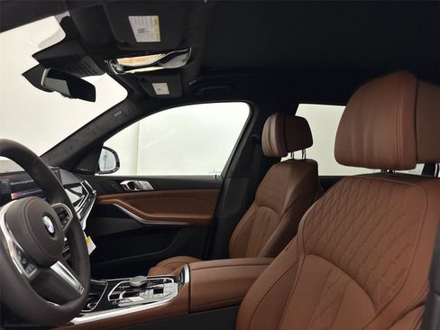 New 2027 BMW X7 xDrive40i w/ M Sport Package AWD/4WD image 24