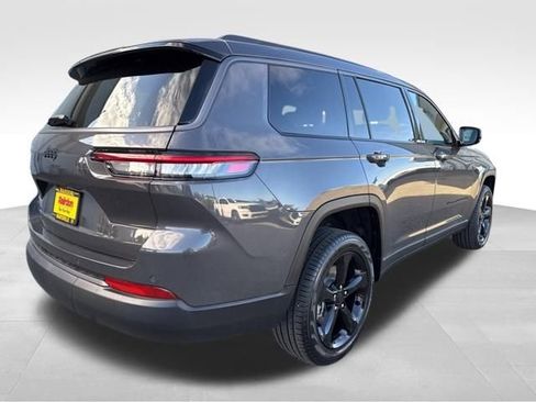 New 2026 Jeep Grand Cherokee L Limited w/ Limited Altitude Package AWD/4WD image 7