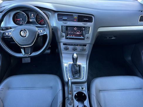 Used 2015 Volkswagen Golf TDI image 13