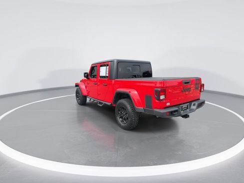 Used 2022 Jeep Gladiator Sport AWD/4WD image 6
