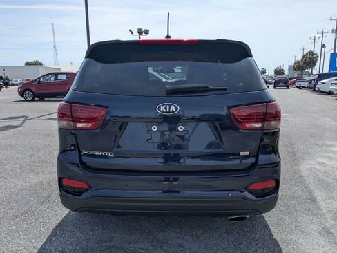 Used 2020 Kia Sorento LX w/ LX I4 Convenience Package AWD/4WD image 4