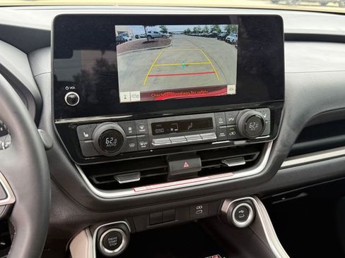 Used 2026 Toyota Grand Highlander AWD image 20