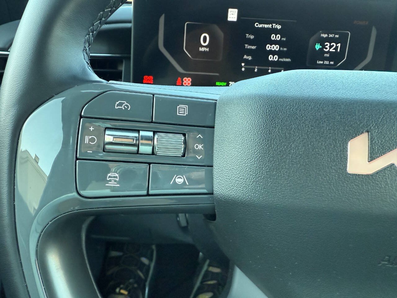 Used 2024 Kia EV9 GT-Line AWD/4WD image 40
