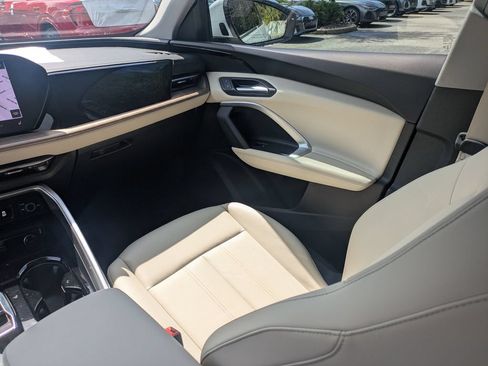 Used 2025 Audi Q5 Premium AWD/4WD image 30