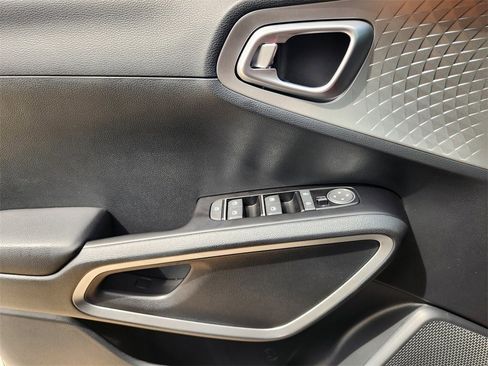 New 2025 Kia Soul S image 19
