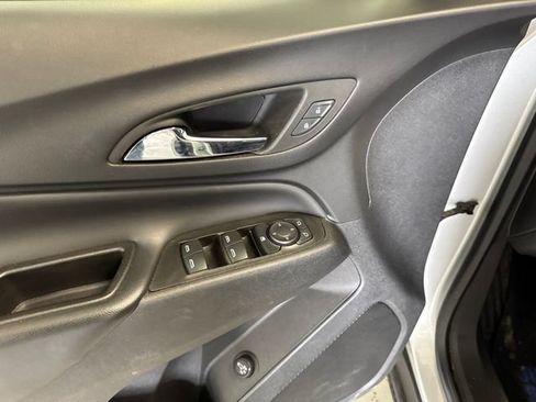 Used 2022 Chevrolet Equinox LT FWD image 34