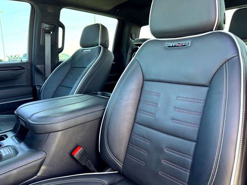 Used 2024 GMC Sierra 1500 AT4X image 13