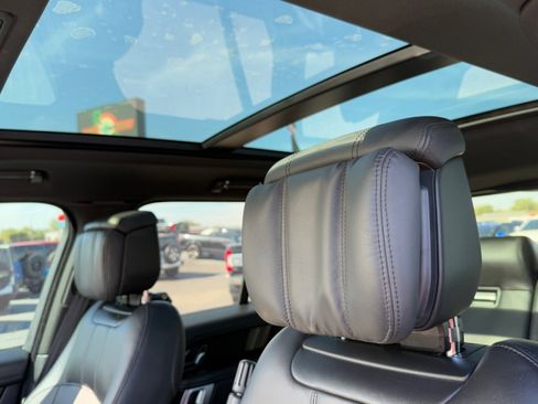 Used 2022 Land Rover Range Rover Westminster Edition image 43