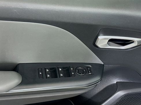 Used 2025 Kia K4 LXS image 15