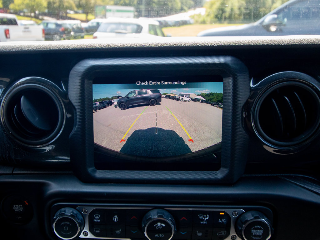 Used 2021 Jeep Wrangler Unlimited Sport AWD/4WD image 28