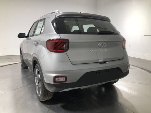 New 2026 Hyundai Venue SEL image 5
