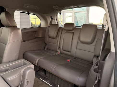 Used 2015 Honda Odyssey Touring image 18