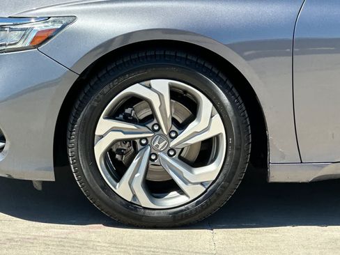 Used 2018 Honda Accord EX-L image 34
