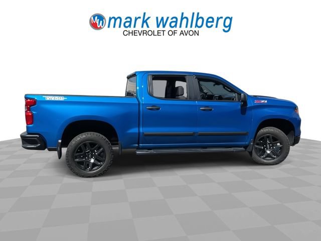 Certified 2022 Chevrolet Silverado 1500 Custom Trail Boss w/ LPO, Dark Essentials Package AWD/4WD image 8