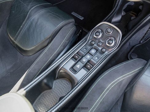 Used 2018 McLaren 570S Spider image 56