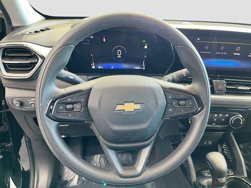 Used 2024 Chevrolet TrailBlazer LT FWD image 11