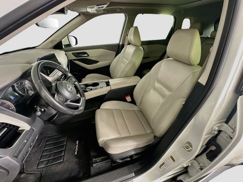 Used 2023 Nissan Rogue SL w/ SL Premium Package FWD image 13