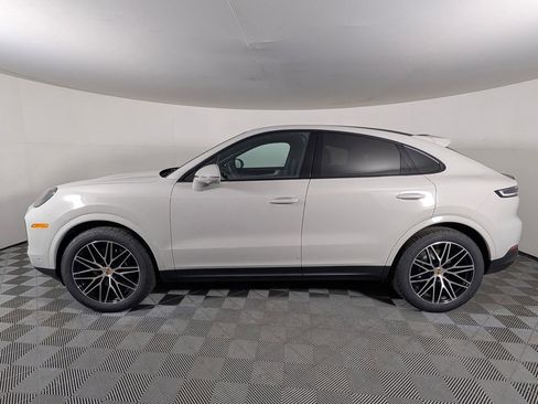 New 2026 Porsche Cayenne Coupe AWD/4WD image 2