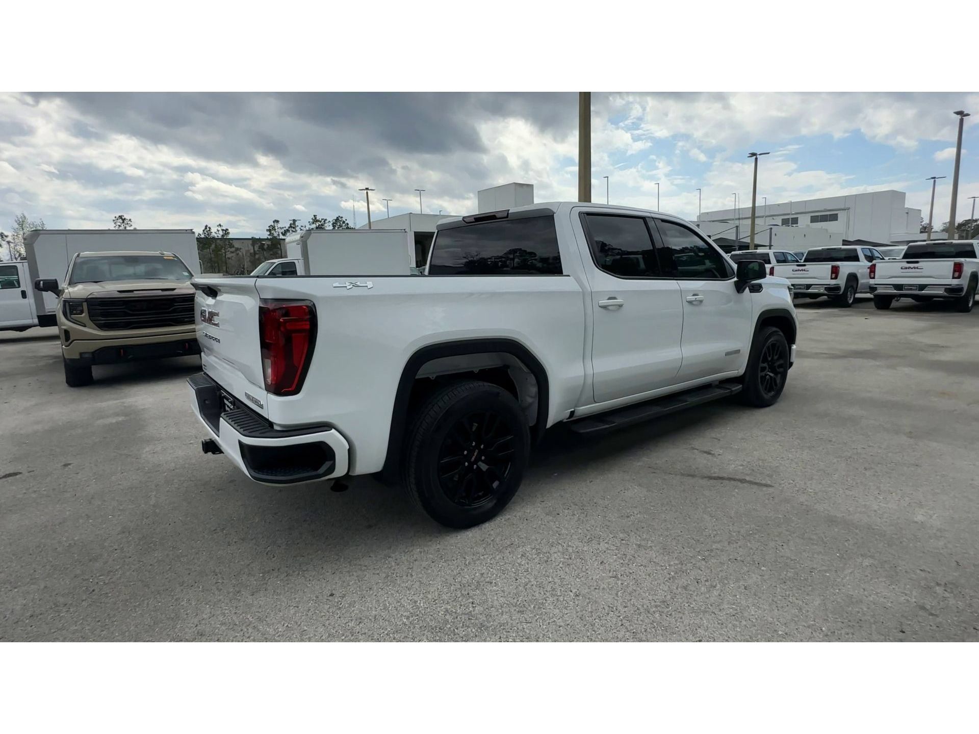 Certified 2024 GMC Sierra 1500 Elevation AWD/4WD image 8
