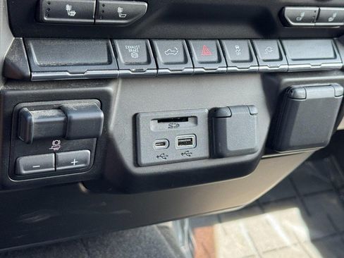 Used 2020 Chevrolet Silverado 3500 LT w/ Convenience Package AWD/4WD image 19