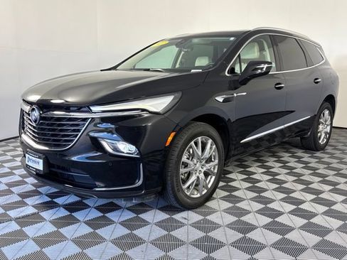 Used 2022 Buick Enclave Premium w/ Experience Buick Package AWD/4WD image 2