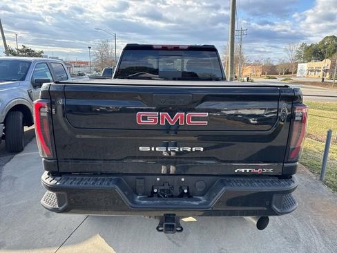 Used 2025 GMC Sierra 2500 AT4X w/ Snow Plow Prep/Camper Package image 12