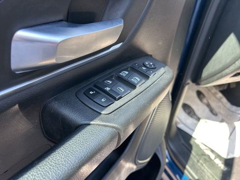 Used 2023 RAM 1500 Big Horn AWD/4WD image 10