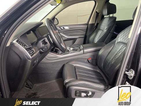 Used 2019 BMW X7 xDrive50i w/ Premium Package AWD/4WD image 11