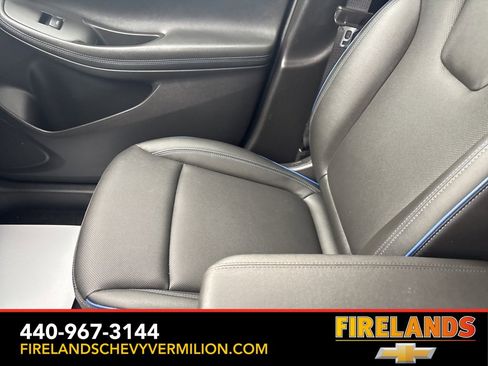 Certified 2025 Buick Encore GX Sport Touring image 12