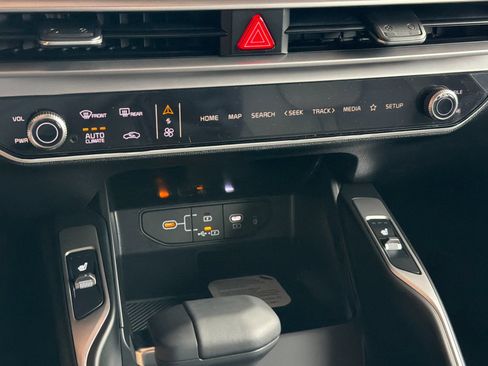 New 2026 Kia Sorento S w/ S Panoramic Sunroof Package image 21