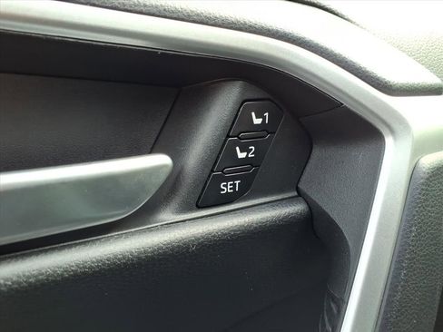 Certified 2023 Toyota RAV4 XLE Premium image 9