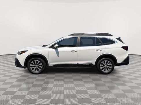 Used 2022 Subaru Outback Premium AWD/4WD image 6