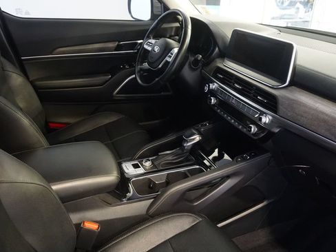 Used 2021 Kia Telluride EX w/ EX Premium Package AWD/4WD image 29