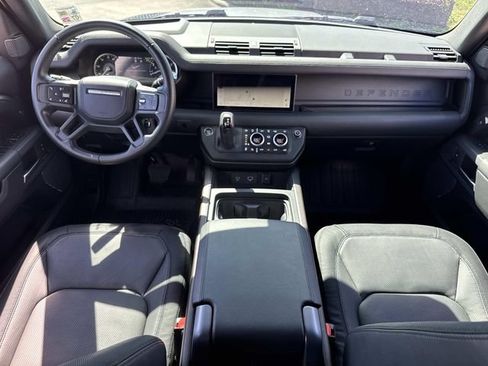 Used 2023 Land Rover Defender 110 X-Dynamic SE AWD/4WD image 17