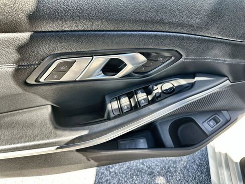 Used 2019 BMW 330i Sedan w/ Convenience Package image 24