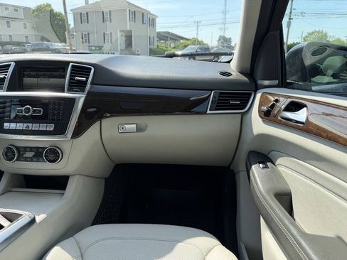 Used 2015 Mercedes-Benz ML 350 4MATIC image 27