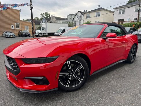 Used 2025 Ford Mustang Premium RWD image 2
