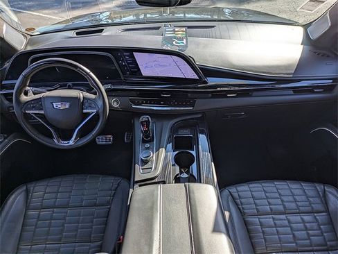 Certified 2023 Cadillac Escalade ESV V image 19