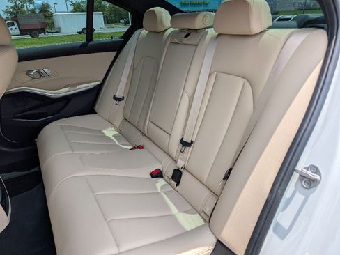 Used 2021 BMW 330i xDrive Sedan w/ Premium Package AWD/4WD image 18