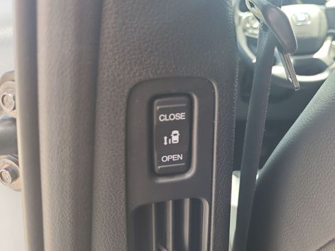 Certified 2023 Honda Odyssey Sport image 16