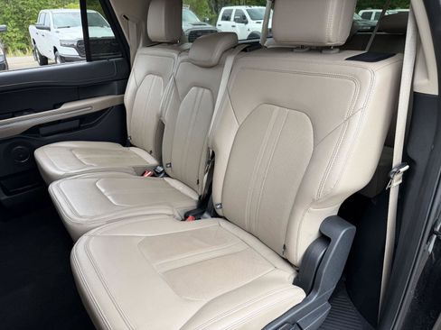 Used 2024 Ford Expedition Max Limited image 17